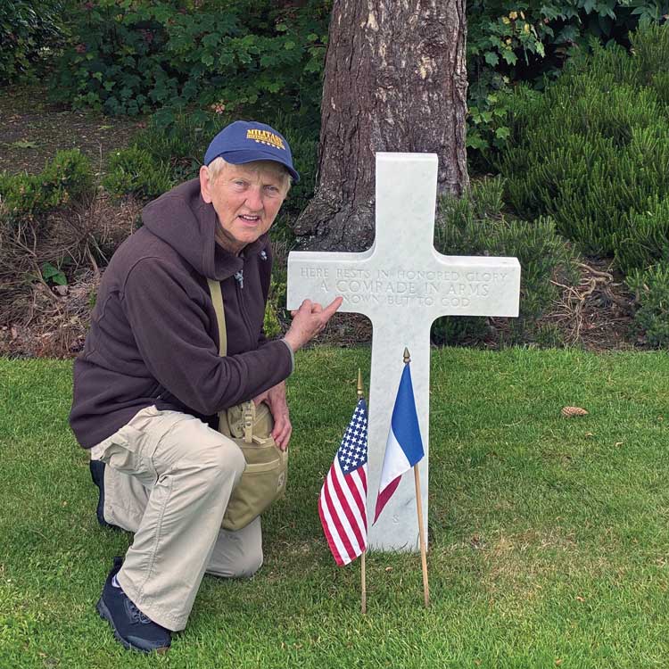 ALA member has moving experience at grave of an unknown solider