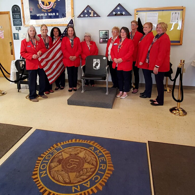 Pennsylvania Auxiliary unit purchases POW/MIA chair for post home